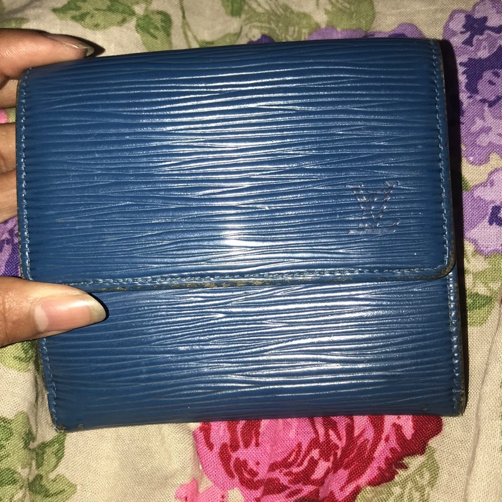 Vintage old blue Epi bifold snap LV wallet
